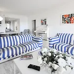 4p Avec Grande Terrasse Et Piscine - 4p Avec Grande Terrasse Et Piscine Mae-1693 *